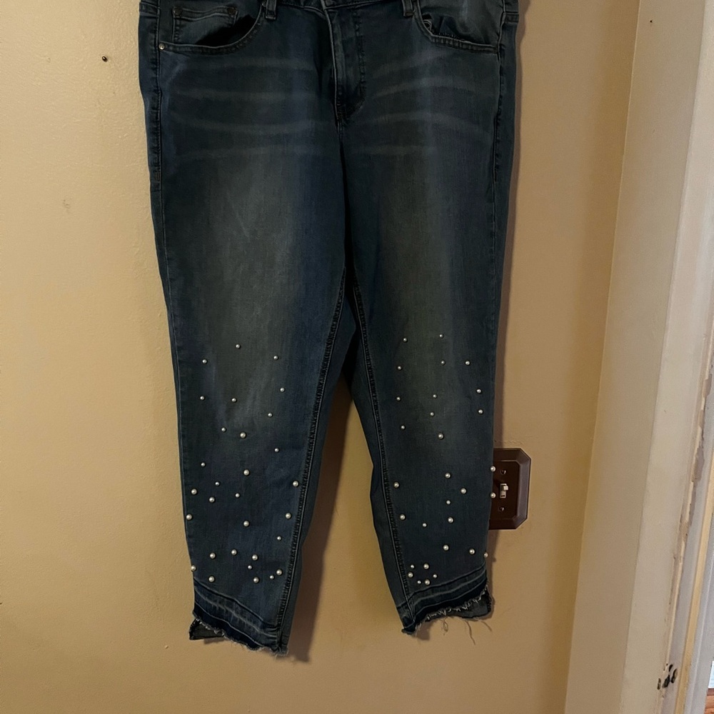 Source Unknown Blue Cropped Jeans with Pearl Details